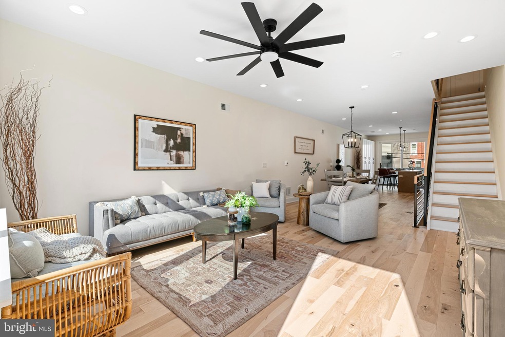 2625 Reed St, Philadelphia, PA 19146 - photo 1