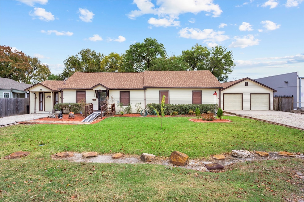 405 N Magnolia St, Highlands, TX 77562 - photo 1