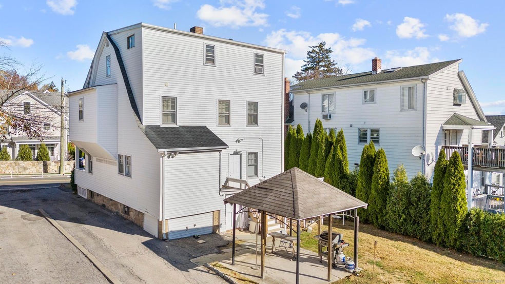 118 Colonial Rd, Stamford, CT 06906 - photo 1