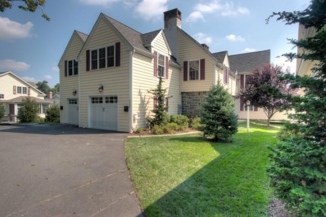 5536 Main St, Trumbull, CT 06611 - photo 1