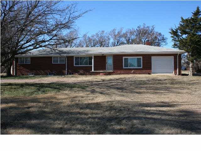 Brick ranch on 1.70 acres!