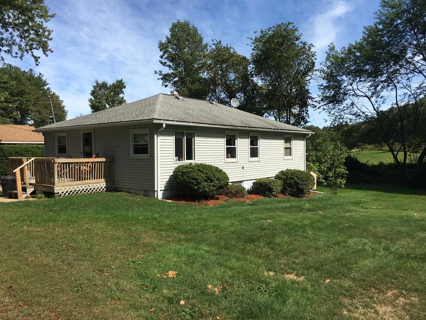 96 Cubles Dr, Brimfield, MA 01010 - photo 1