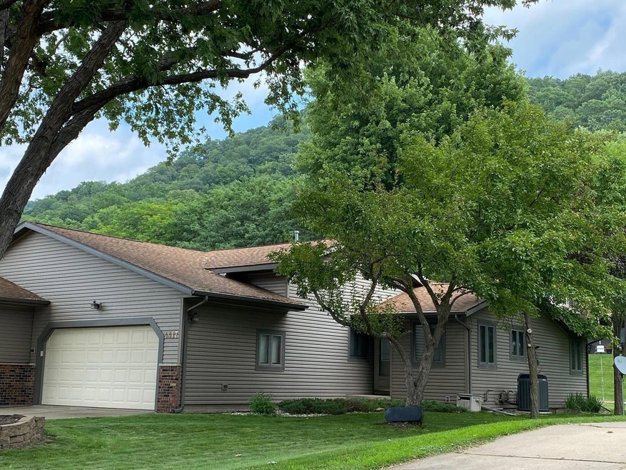 Exterior Photo #1