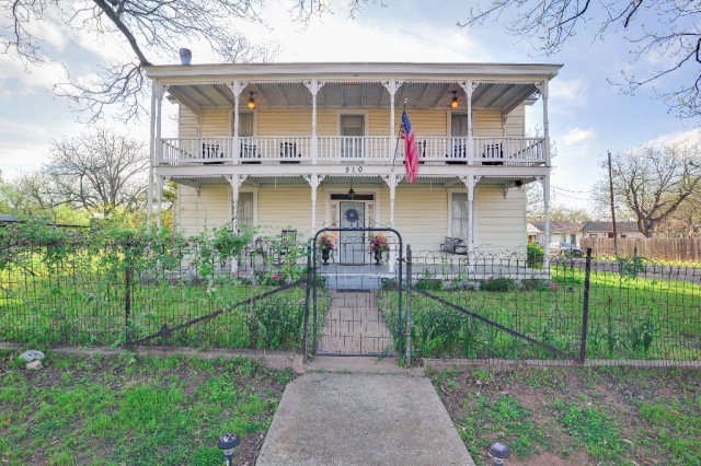 510 Saint Geralda St, Fredericksburg, TX 78624 - photo 1