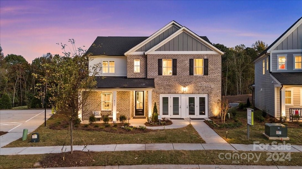 Alton Creek Model Home *actual finishes, orientation, structural options, and colors vary. Furniture not included