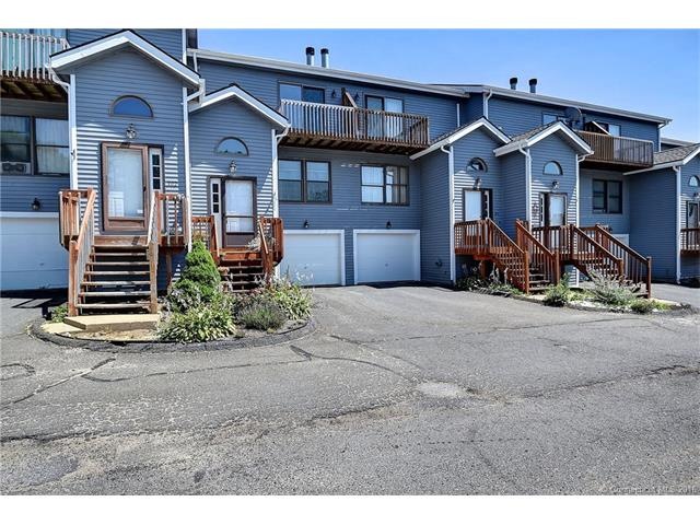 303 Lake Vista Dr unit 303, East Hampton, CT 06424 - photo 1