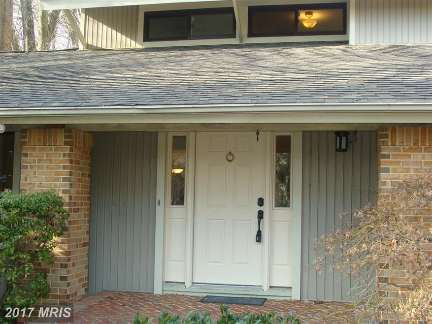 10518 Arrowood St, Fairfax, VA 22032 - photo 1