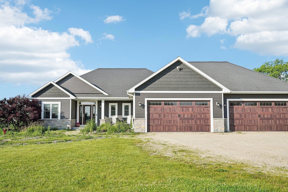5161 Wildlife View Ct, Wayne