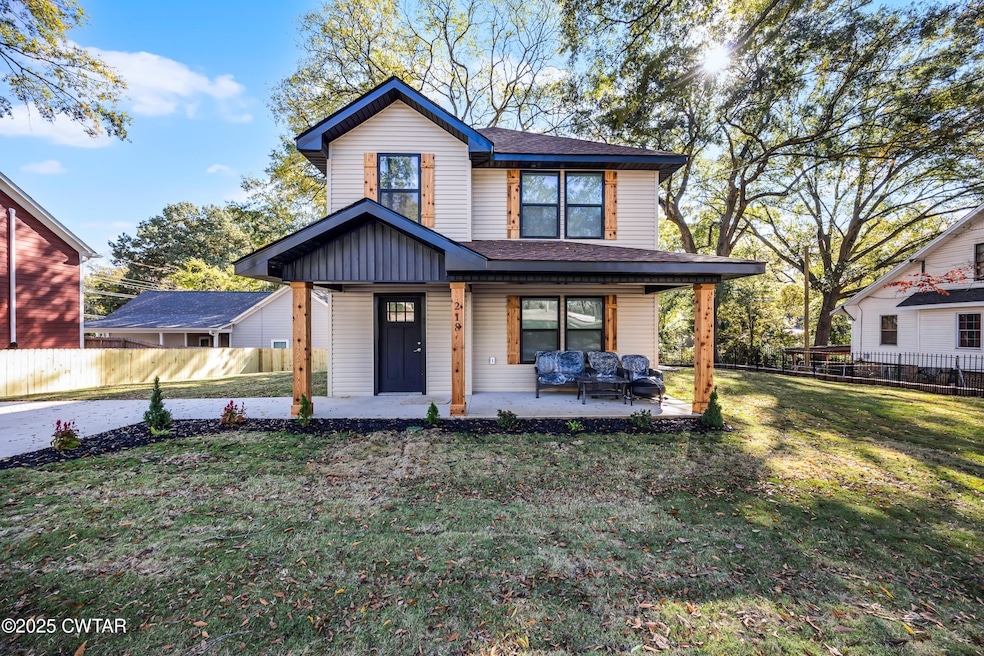 218 W King St, Jackson, TN 38301 - photo 1