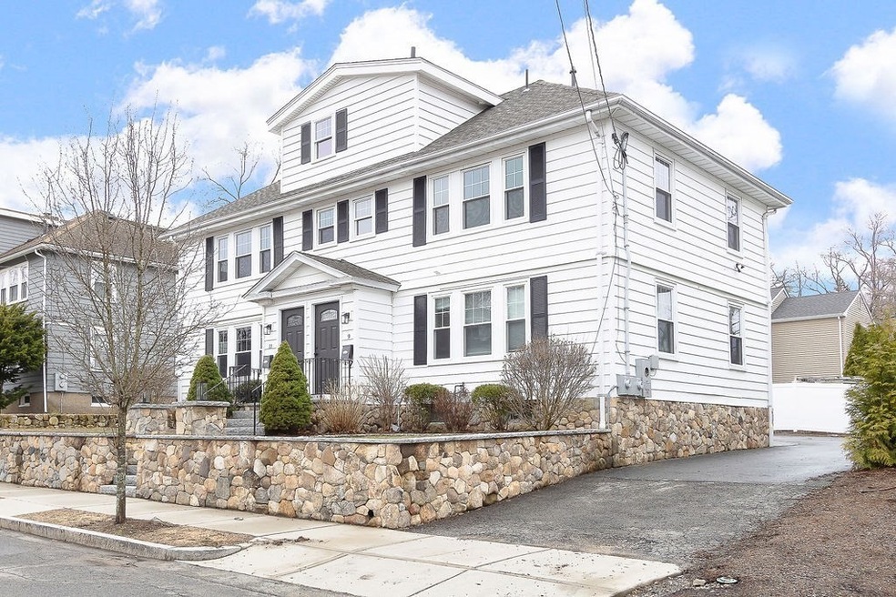 9 Noble St unit 9, West Newton, MA 02465 - photo 1