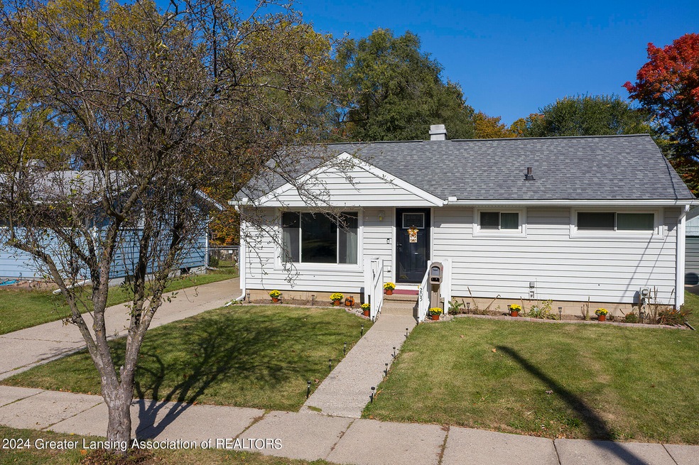205 E Graham Ave, Lansing, MI 48910 - photo 1