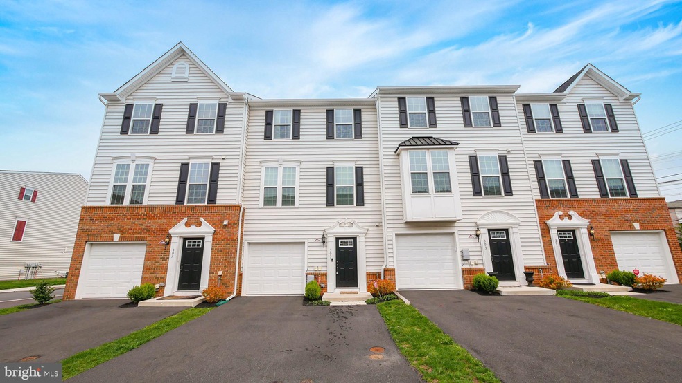 305 Evergreen Way, Lansdale, PA 19446 - photo 1