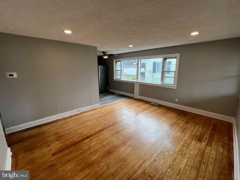 19 Helicopter Dr, Middle River, MD 21220 - photo 1