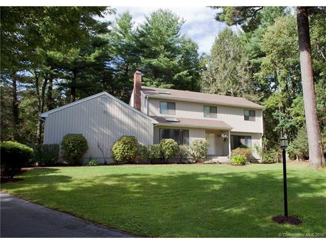 Nicely located on a winding cul de sac street, min