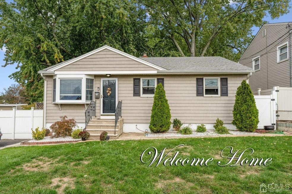 Sold $400,000 • Co-Listing Agent