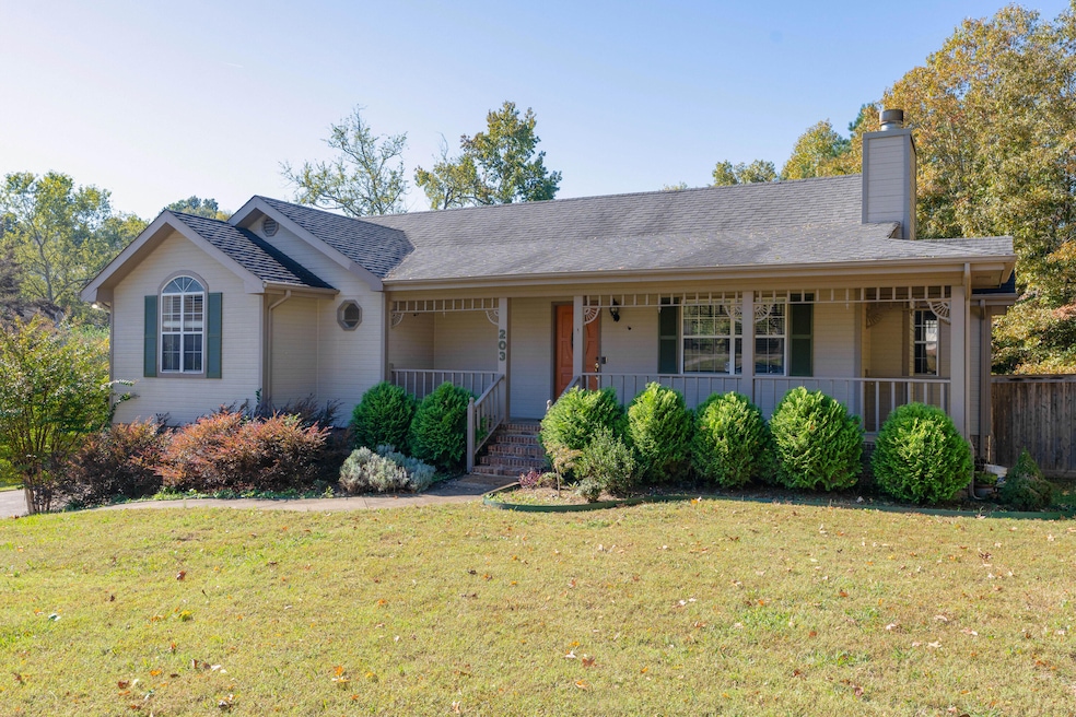 15 - 203 Spring Valley - Exterior