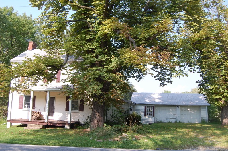 672 Brass Castle Rd, Belvidere, NJ 07823 - photo 1