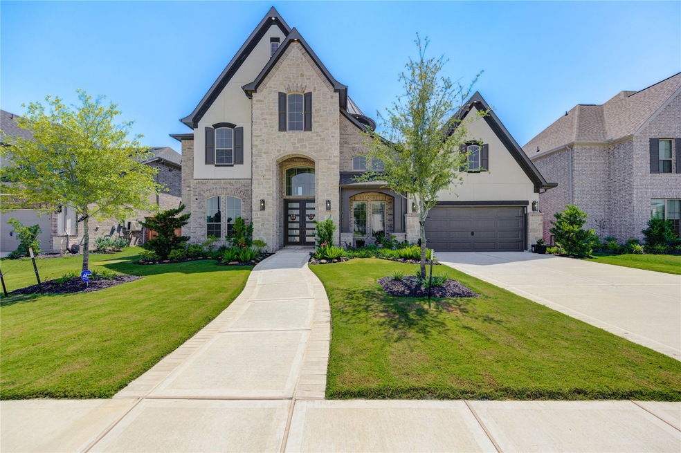 Under Contract $874,777