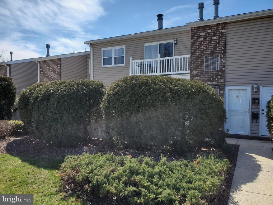 2908 State Hill Rd unit H3, Wyomissing, PA 19610 - photo 1