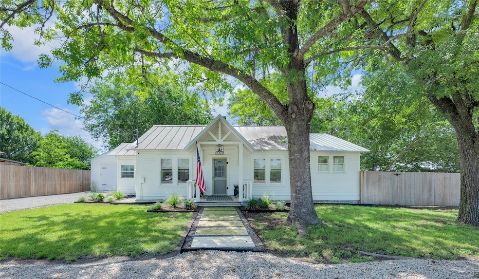 Pending $399,000