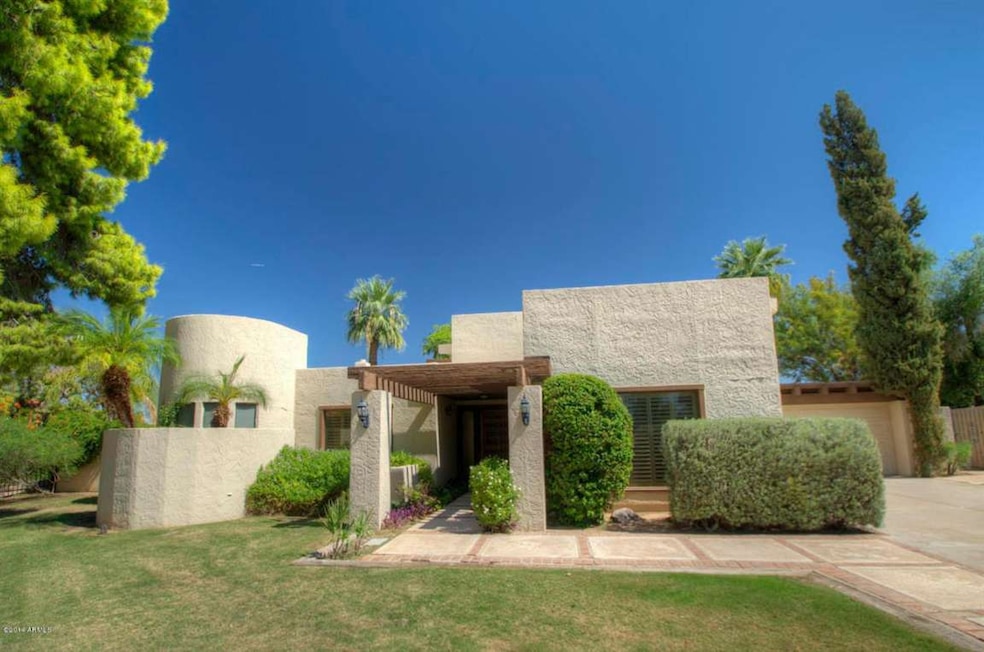 2234 W Jacinto Cir, Mesa, AZ 85202 - photo 1