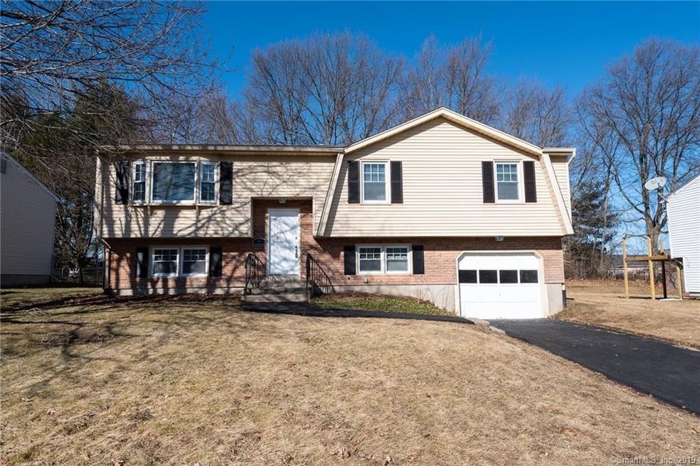 36 Southwood Dr, West Hartford, CT 06110 - photo 1