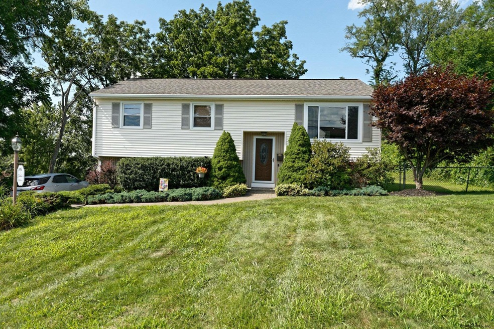 16 Birch Ln, Rensselaer, NY 12144 - photo 1