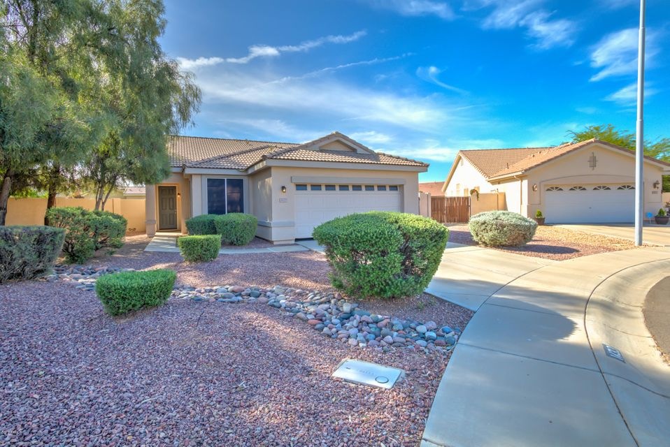 1433 E Megan St, Chandler, AZ 85225 - photo 1