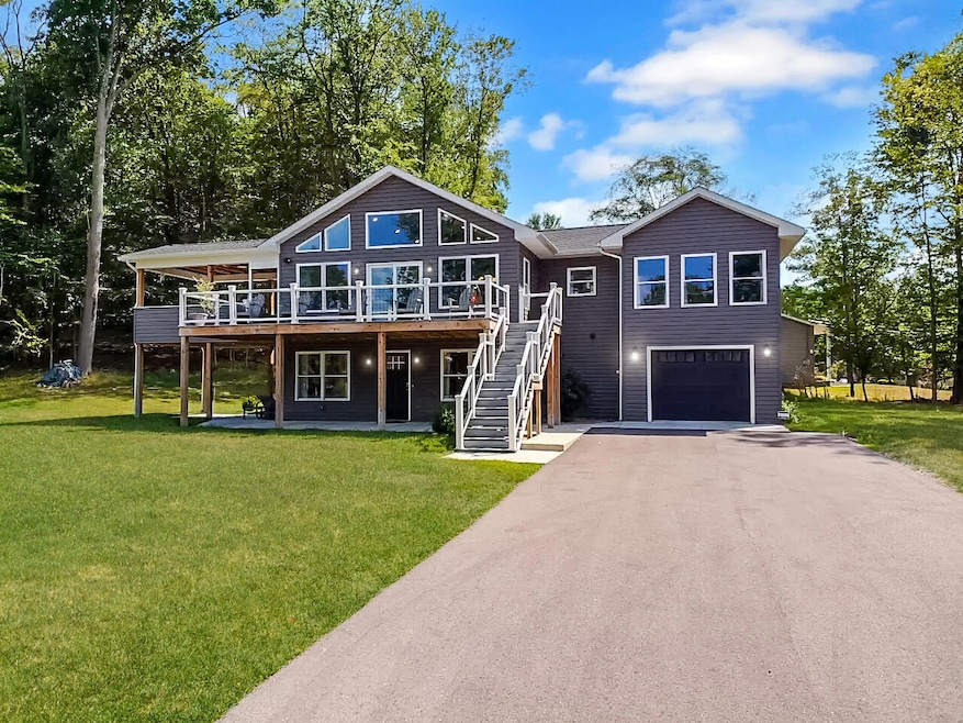 Pending $407,500 • Co-Listing Agent