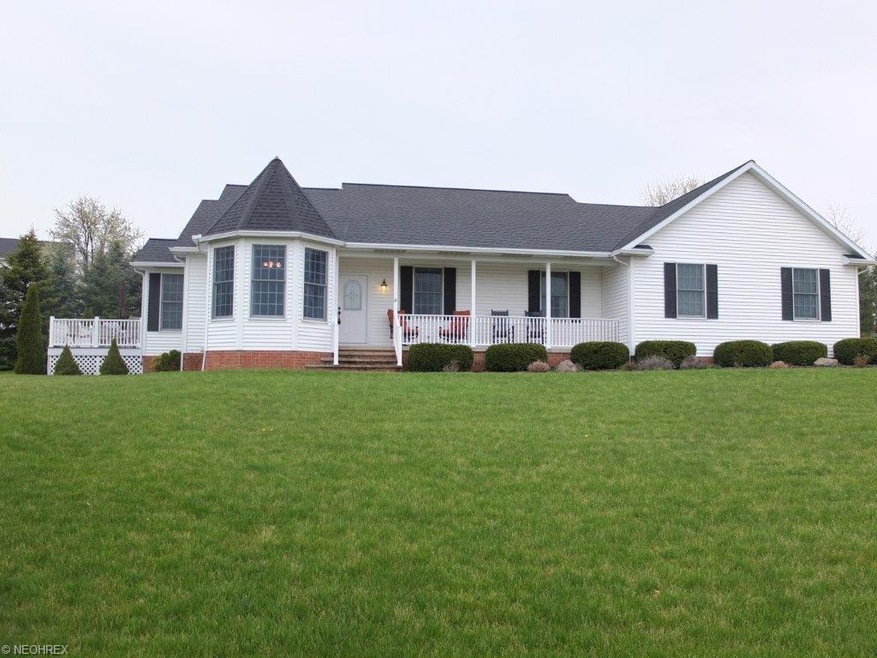 Fantastic 3 bedroom, 3 full bath home with 3 car s