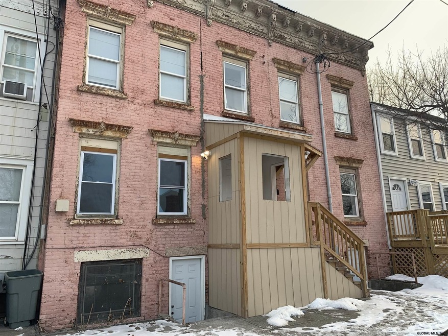 77 Alexander St, Albany, NY 12202 - photo 1