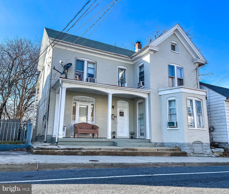 217 N Cannon Ave, Hagerstown, MD 21740 - photo 1