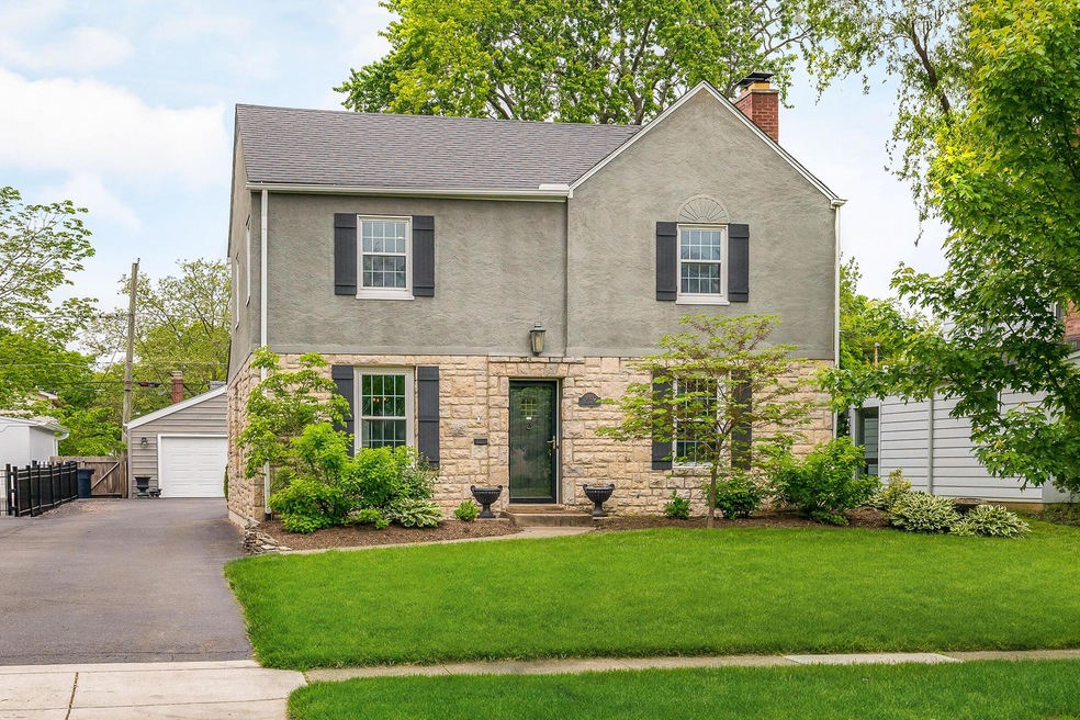 995 Vernon Rd, Columbus, OH 43209 - photo 1