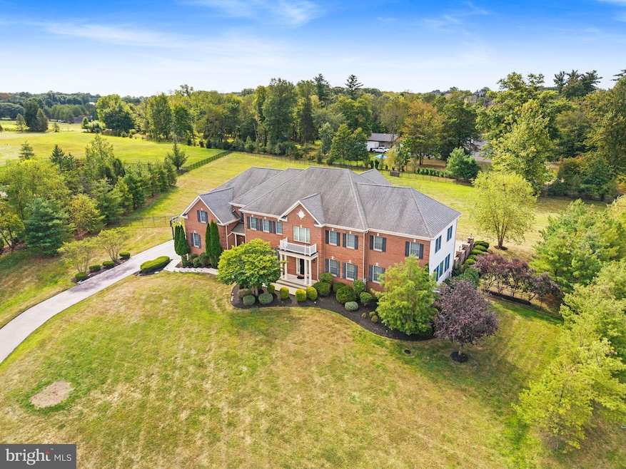 309 Matthews Ln, Newtown, PA 18940 - photo 1