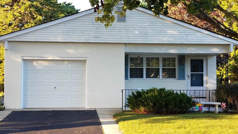 108 Torrey Pines Dr, Toms River, NJ 08757 - photo 1