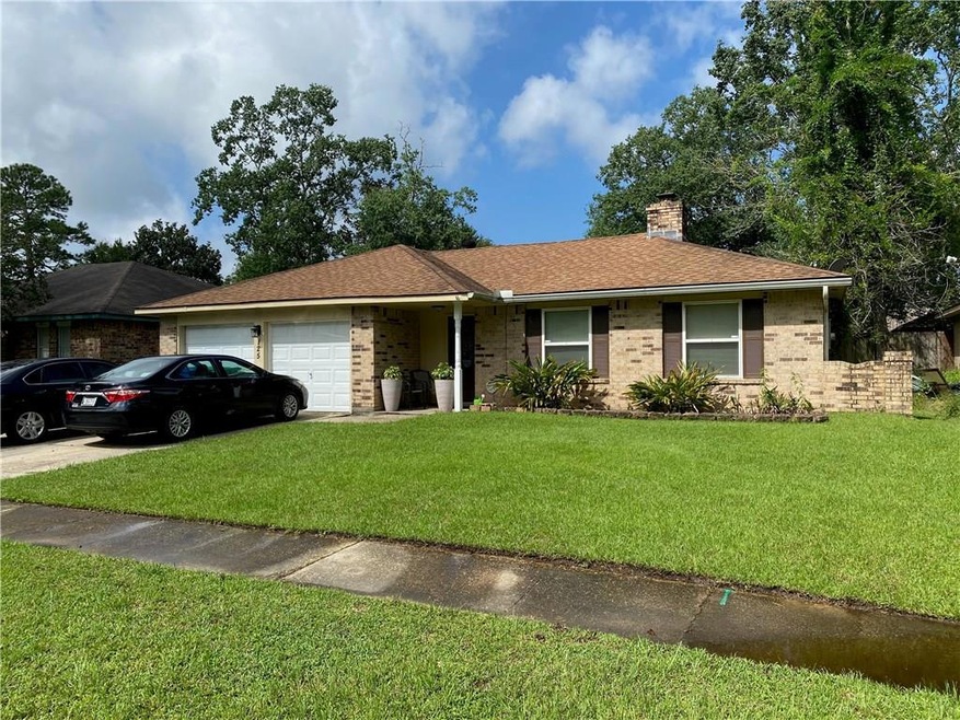 125 E Queens Dr, Slidell, LA 70458 - photo 1