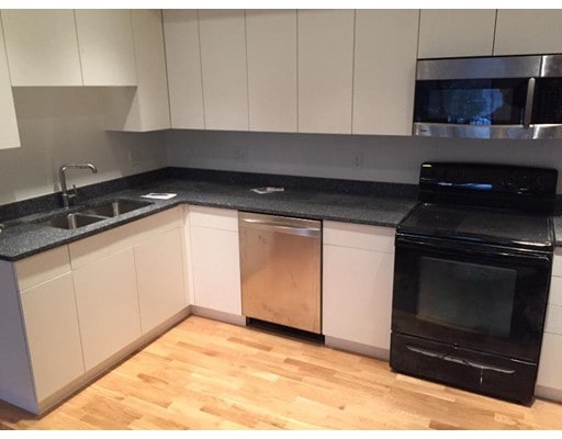 1850 Beacon St unit 301, Brookline, MA 02445 - photo 1