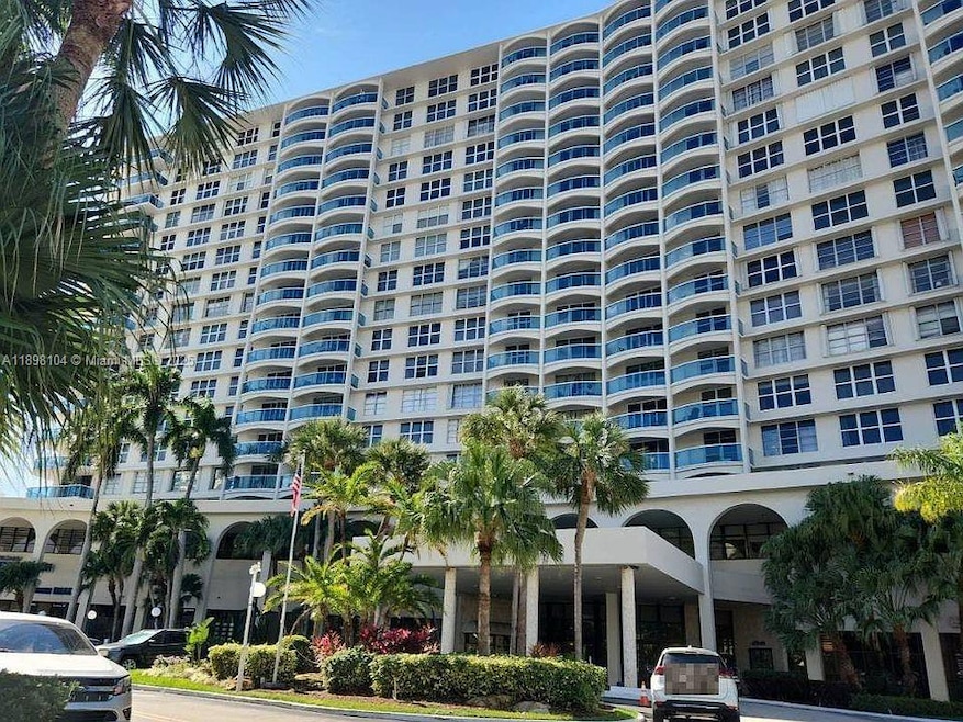 3800 S Ocean Dr unit 301, Hollywood, FL 33019 - photo 1