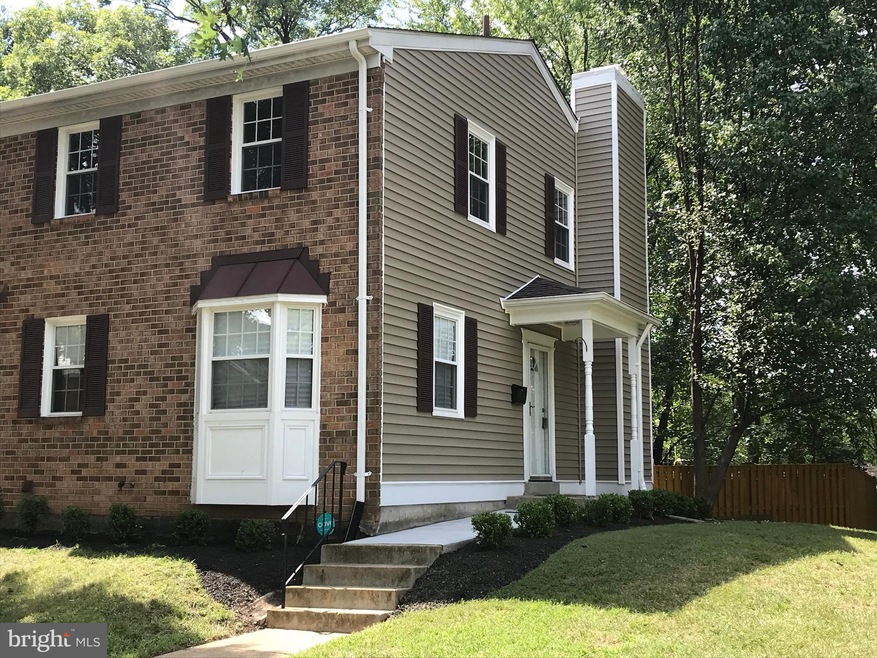 6918 Woodstream Ln, Lanham, MD 20706 - photo 1