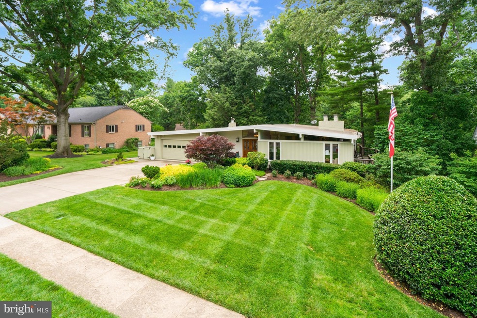 1908 Windmill Ln, Alexandria, VA 22307 - photo 1