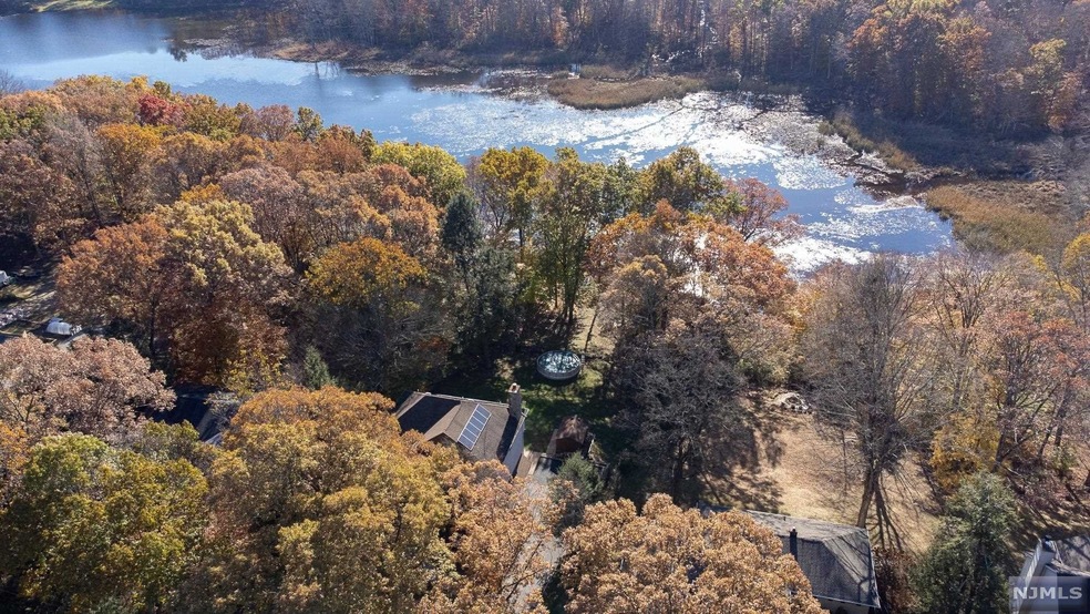 7 Leif Ericson Rd, Rockaway, NJ 07866 - photo 1