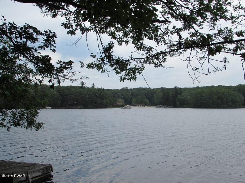 116 Falling Brook Dr, Hawley, PA 18428 - photo 1