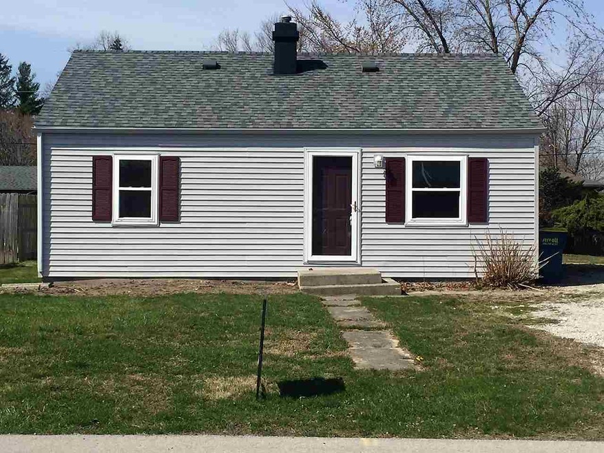 903 N Melching Dr, Ossian, IN 46777 - photo 1