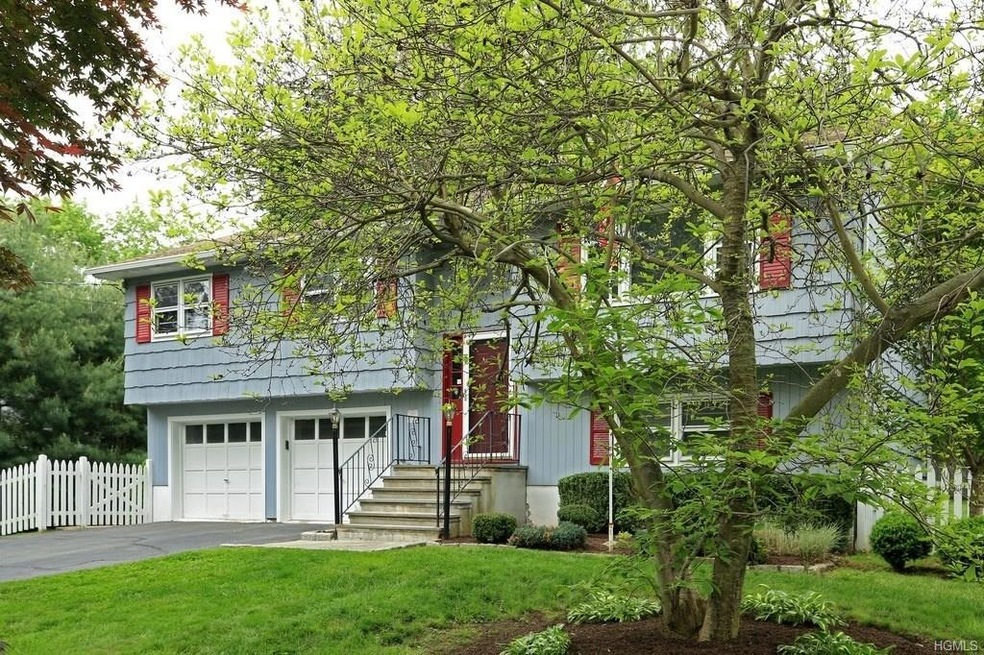 2671 Old Yorktown Rd, Yorktown Heights, NY 10598 - photo 1