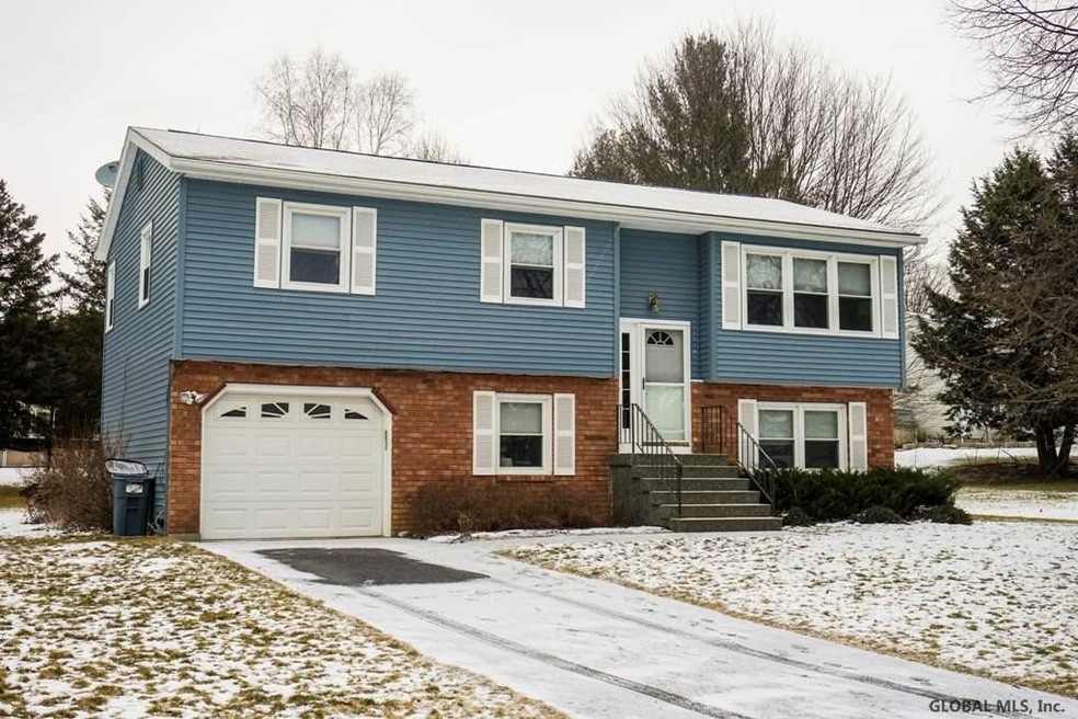 4 Fathom Place, Latham, NY 12110 - photo 1