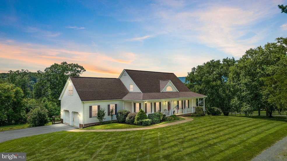 409 Stickley Loop, Strasburg, VA 22657 - photo 1