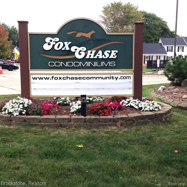 37439 Charter Oaks Blvd unit 114, Clinton Township, MI 48036 - photo 1