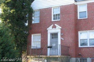 590 Lucia Ave, Baltimore, MD 21229 - photo 1