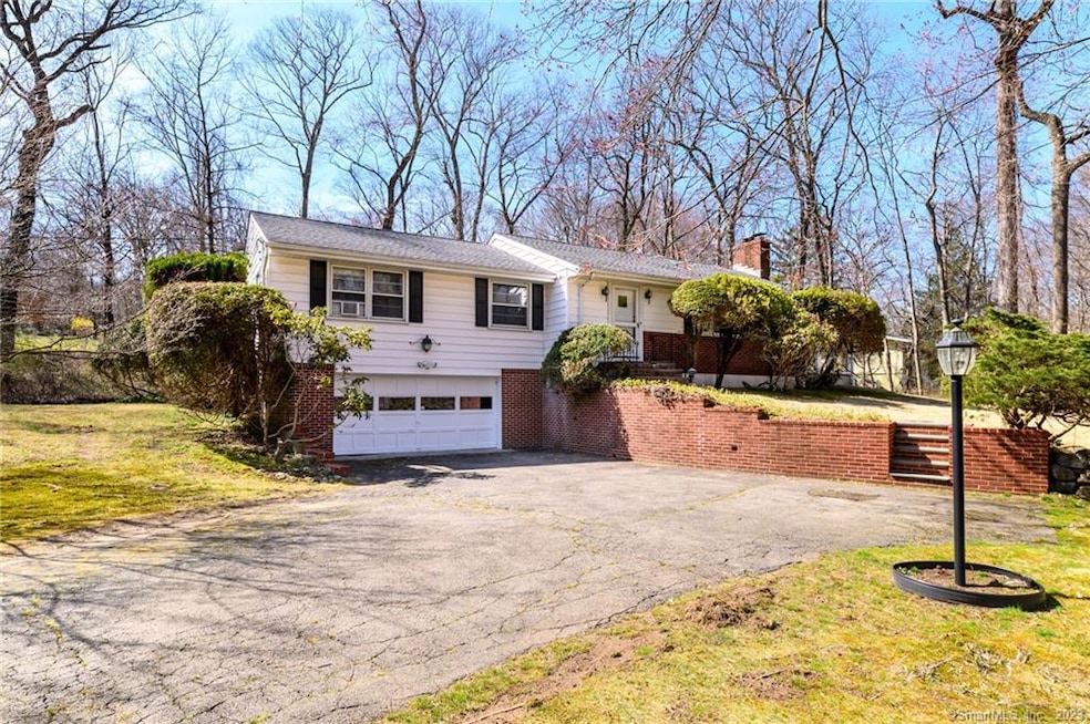 19 Twin Brook Dr, Stamford, CT 06907 - photo 1