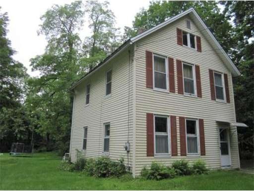 634 Riverside Dr, Florence, MA 01062 - photo 1